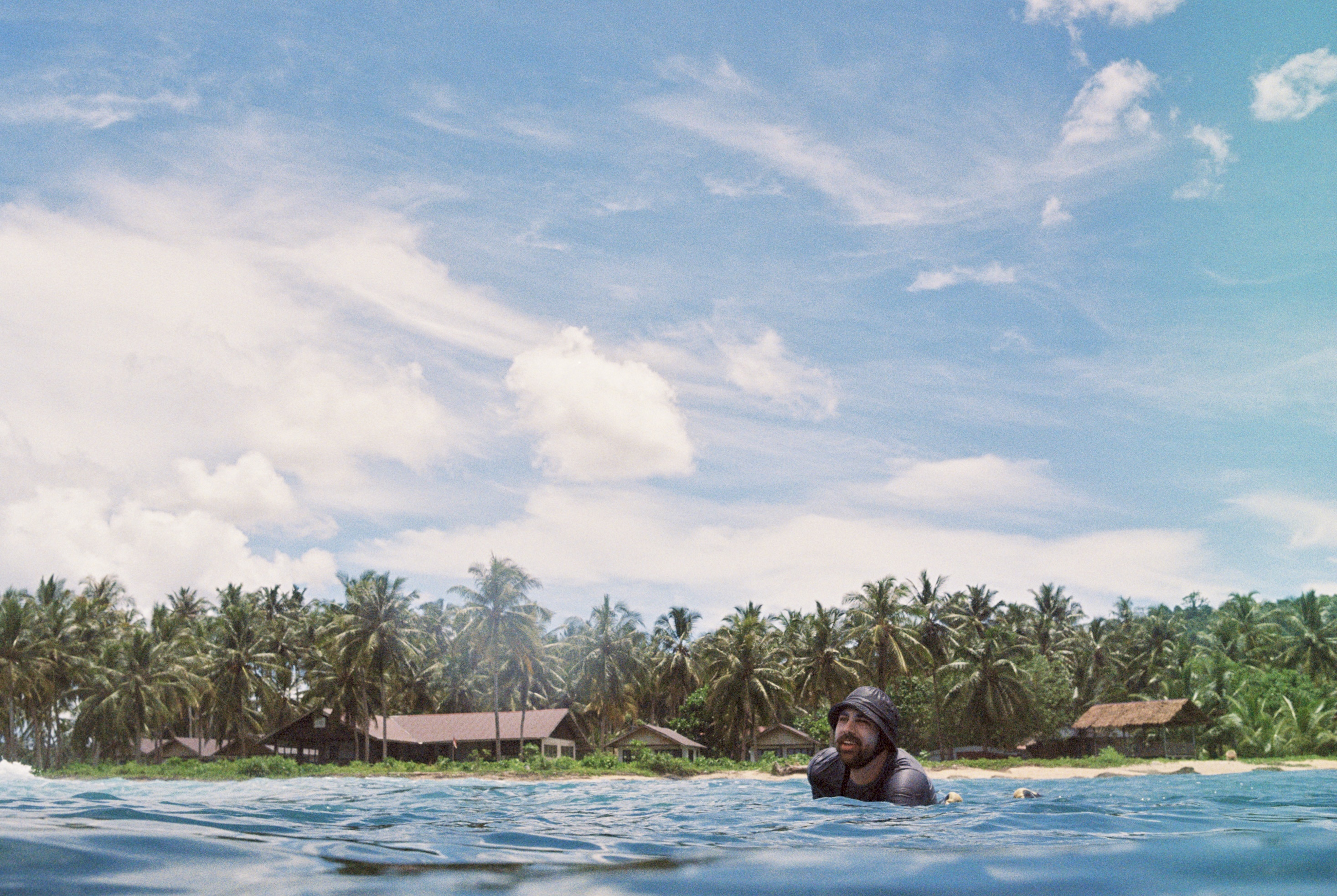 Surfing Photo 18