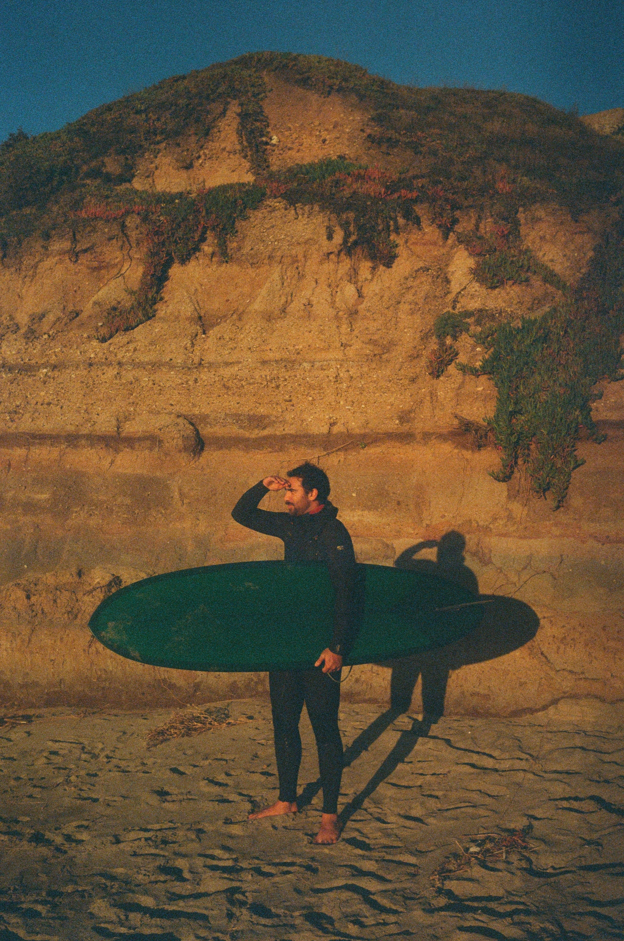 Surfing Photo 13.5