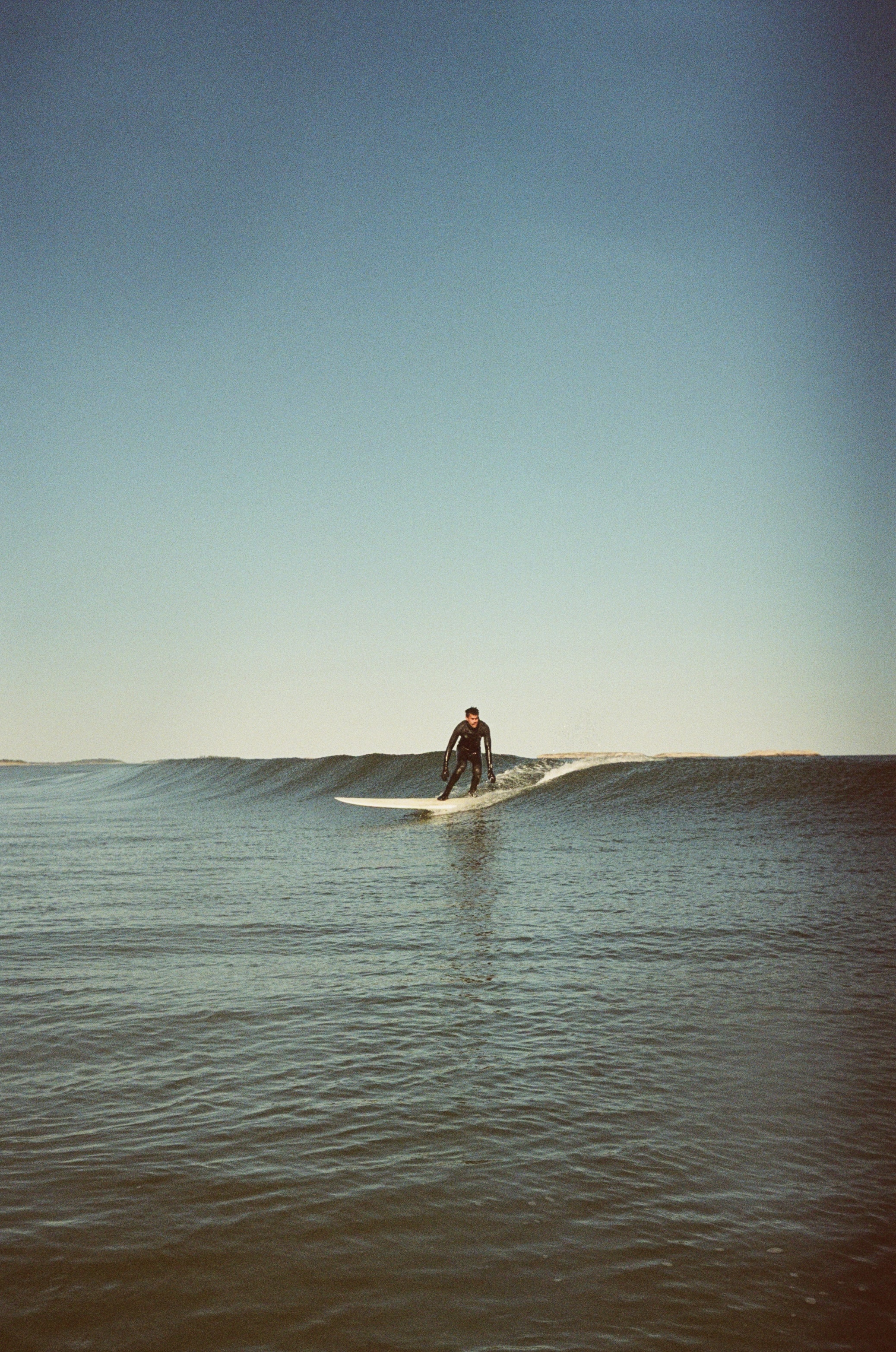 Surfing Photo 28